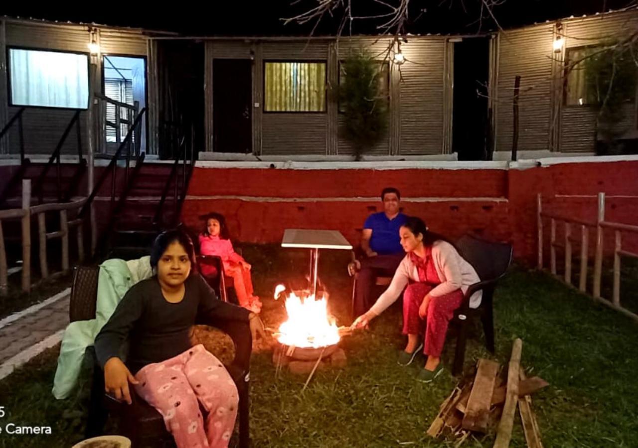 Bamboo Junction Resort - Kanatal, Valley & Mountain View Dhanaulti Exterior foto